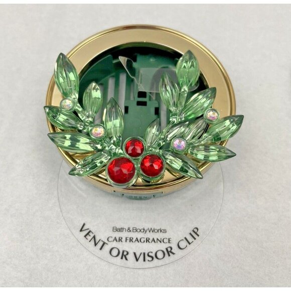 Bath & Body Works Car Fragrance Vent or Visor Clip With 2- Refills Leaves - Picture 4 of 7